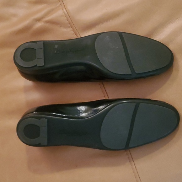 FERRAGAMO LOAFERS SIZE 7.5 - Picture 4 of 16